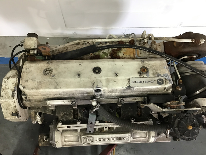 John Deere 6135AFM75 FOR PARTS - Máquina de construção: foto 5 John Deere 6135AFM75 FOR PARTS - Máquina de construção: foto 5