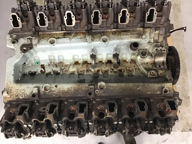 MTU 12V183-AA51-218 OM424 FOR PARTS - Máquina de construção: foto 5 MTU 12V183-AA51-218 OM424 FOR PARTS - Máquina de construção: foto 5