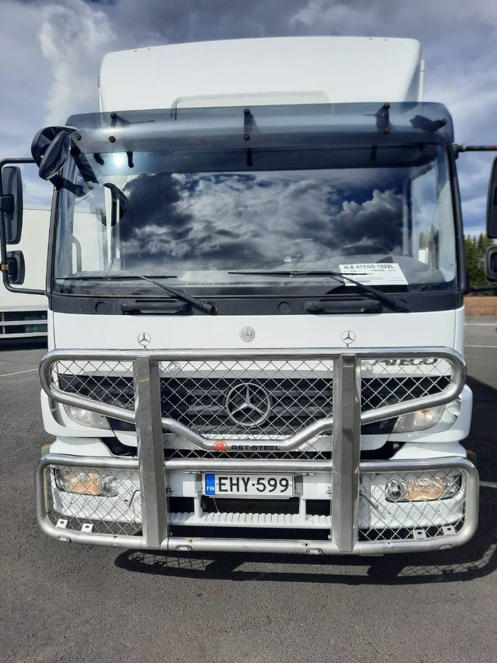 Mercedes-Benz Atego 1022 - Camião furgão: foto 3 Mercedes-Benz Atego 1022 - Camião furgão: foto 3