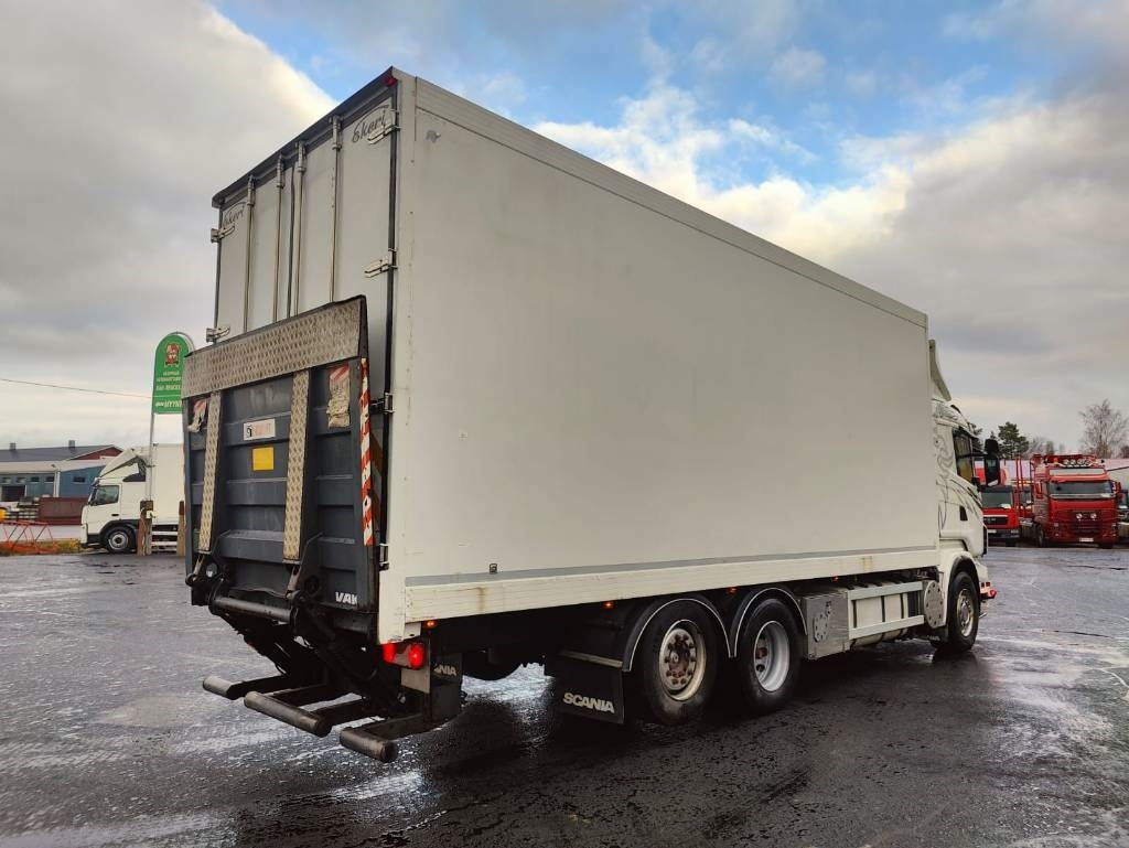 Scania R 500 - Camião furgão: foto 4 Scania R 500 - Camião furgão: foto 4