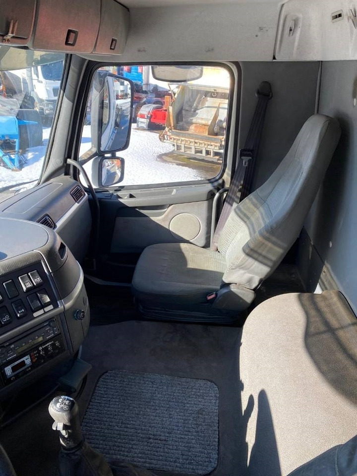 Camião chassi Volvo FH 12: foto 18