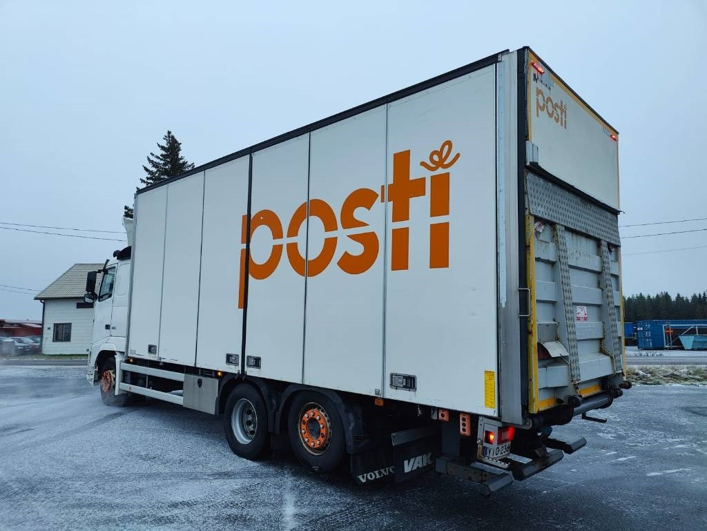 Volvo FH 13 - Camião furgão: foto 3 Volvo FH 13 - Camião furgão: foto 3