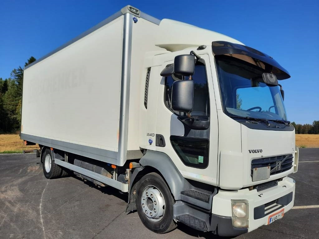 Volvo FL 240 - Camião furgão: foto 2 Volvo FL 240 - Camião furgão: foto 2