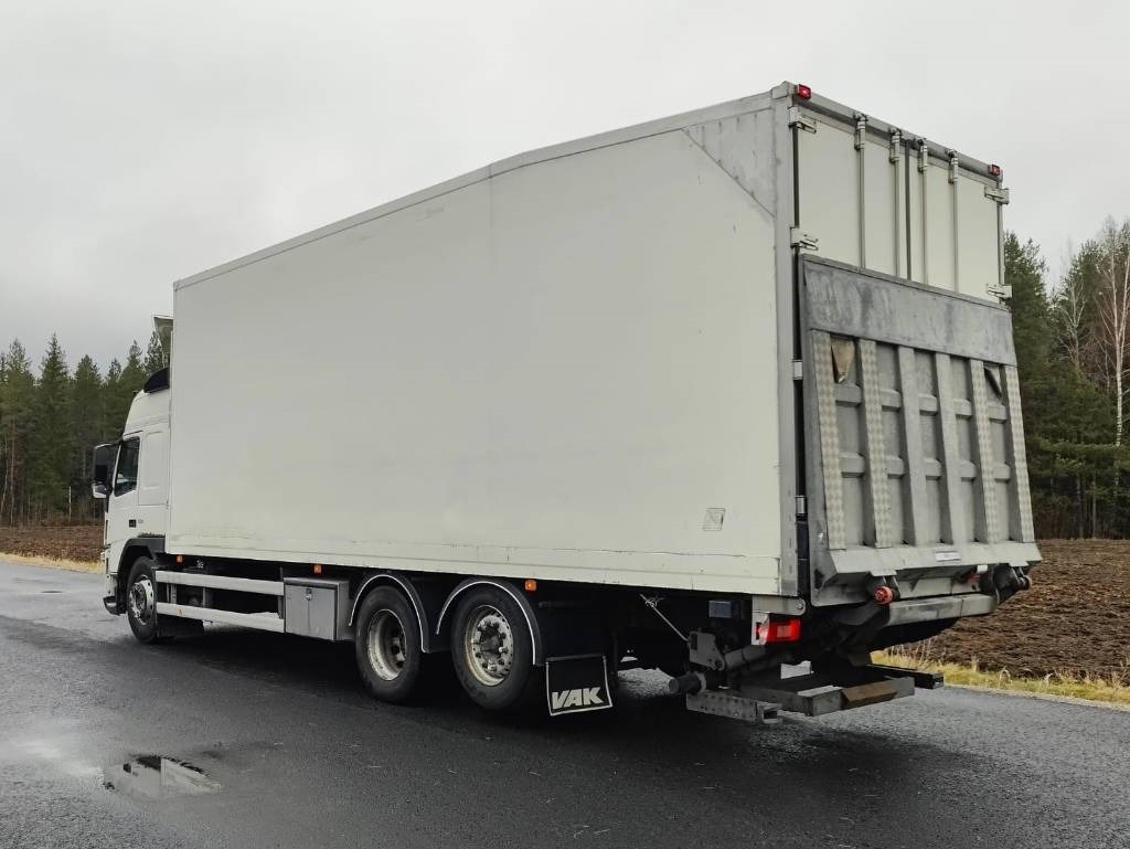 Volvo FM 13 - Camião furgão: foto 4 Volvo FM 13 - Camião furgão: foto 4