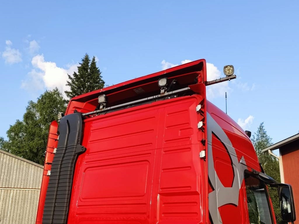 Camião transportador de contêineres/ Caixa móvel Volvo FM 500: foto 14