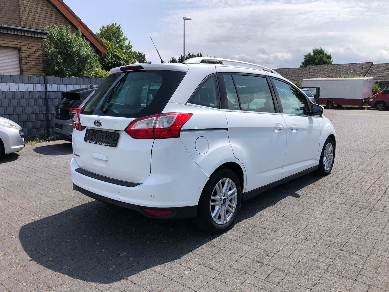 Ford Grand C-Max 2.0 TDCi Titanium - Furgão de passageiros: foto 2 Ford Grand C-Max 2.0 TDCi Titanium - Furgão de passageiros: foto 2
