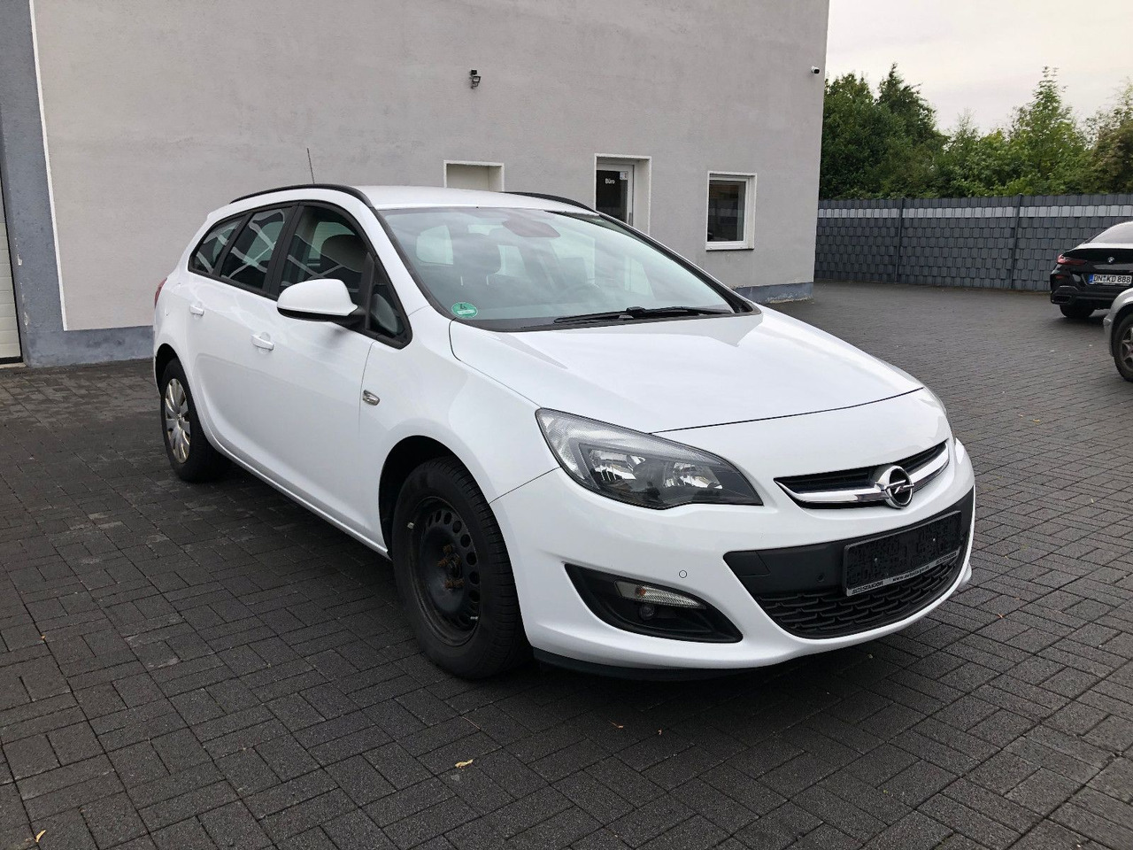 Opel Astra J 1.6 CDTi Sports Tourer Edition - Carrinha: foto 3 Opel Astra J 1.6 CDTi Sports Tourer Edition - Carrinha: foto 3