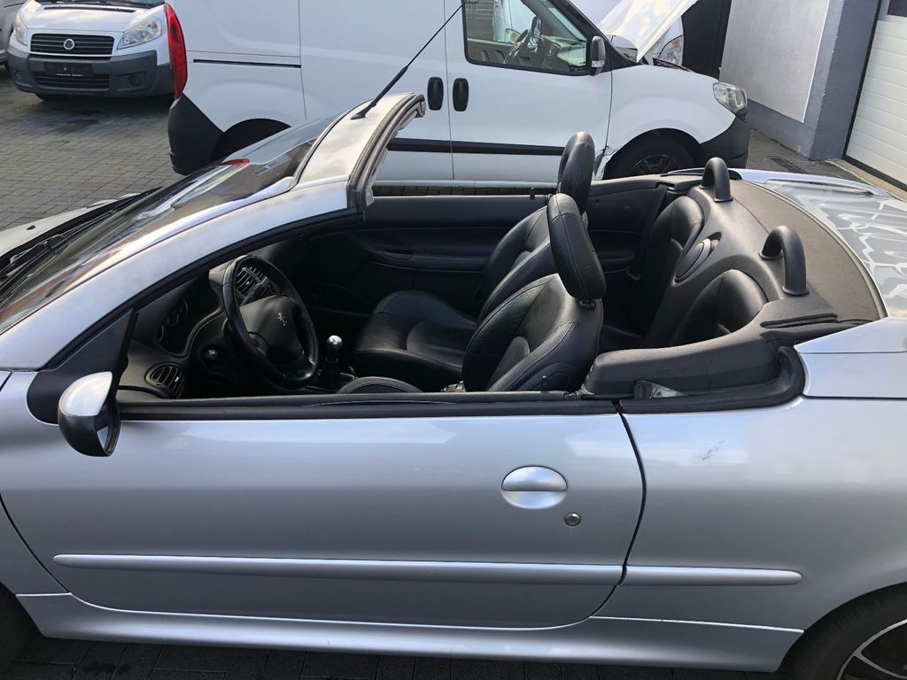 Peugeot 206 Cabriolet CC Platinum - Automóvel: foto 2 Peugeot 206 Cabriolet CC Platinum - Automóvel: foto 2