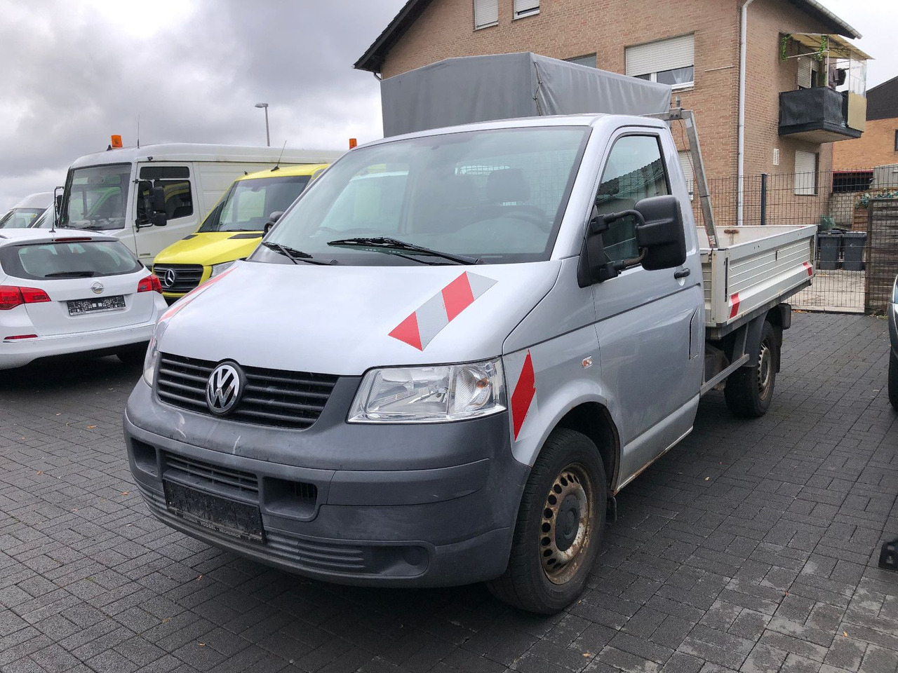 Volkswagen T5 1.9 TDI Transporter Pritsche - Carrinha de caixa aberta: foto 1 Volkswagen T5 1.9 TDI Transporter Pritsche - Carrinha de caixa aberta: foto 1