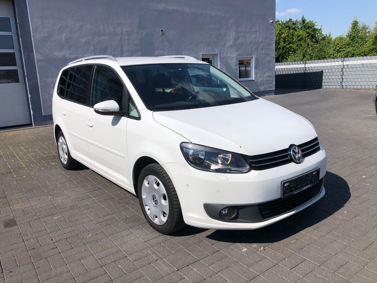 Volkswagen Touran 2.0 TDI Cup, 7-Sitzer - Furgão de passageiros: foto 3 Volkswagen Touran 2.0 TDI Cup, 7-Sitzer - Furgão de passageiros: foto 3