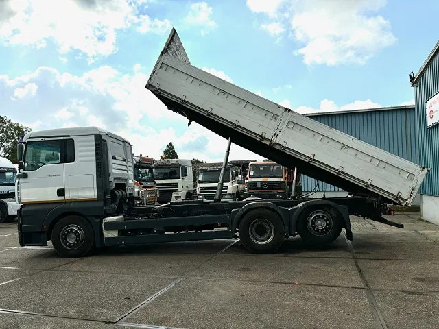 MAN TGA 26.410 XL 6x2 KIPPER (6-CILINDER HEADS) (ZF16 MANUAL GEARBOX / LIFT-AXLE / HYDRAULIC KIT / AIRCONDITIONING) - Camião basculante: foto 5 MAN TGA 26.410 XL 6x2 KIPPER (6-CILINDER HEADS) (ZF16 MANUAL GEARBOX / LIFT-AXLE / HYDRAULIC KIT / AIRCONDITIONING) - Camião basculante: foto 5