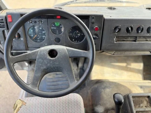 Camião furgão Mercedes-Benz LK 817 (6-CILINDER) ORIGINAL DUTCH TRUCK WITH CLOSED BOX (MANUAL GEARBOX / FULL STEEL SUSPENSION): foto 8