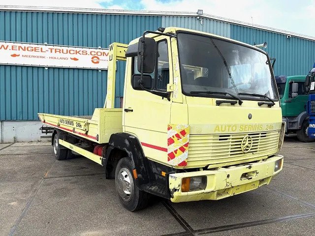 Mercedes-Benz LK 817 AUTO TRANSPORTER (6-CILINDER / FULL STEEL SUSPENSION / MANUAL GEARBOX / WINCH / ETC.) - Camião transporte de veículos: foto 2 Mercedes-Benz LK 817 AUTO TRANSPORTER (6-CILINDER / FULL STEEL SUSPENSION / MANUAL GEARBOX / WINCH / ETC.) - Camião transporte de veículos: foto 2