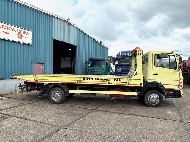 Mercedes-Benz LK 817 AUTO TRANSPORTER (6-CILINDER / FULL STEEL SUSPENSION / MANUAL GEARBOX / WINCH / ETC.) - Camião transporte de veículos: foto 5 Mercedes-Benz LK 817 AUTO TRANSPORTER (6-CILINDER / FULL STEEL SUSPENSION / MANUAL GEARBOX / WINCH / ETC.) - Camião transporte de veículos: foto 5