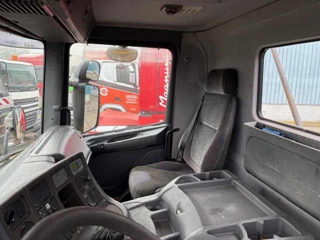 Camião transportador de contêineres/ Caixa móvel Scania P114-340 6x2 WITH MULTILIFT CONTAINERSYSTEM ONLY 80.500 KM!! ORIGINAL (10 TIRES / FULL STEEL SUSPENSION / 12 GEARS MANUAL GEARBO: foto 12