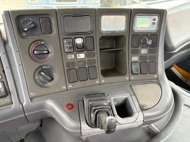 Camião transportador de contêineres/ Caixa móvel Scania P114-340 6x2 WITH MULTILIFT CONTAINERSYSTEM ONLY 80.500 KM!! ORIGINAL (10 TIRES / FULL STEEL SUSPENSION / 12 GEARS MANUAL GEARBO: foto 11