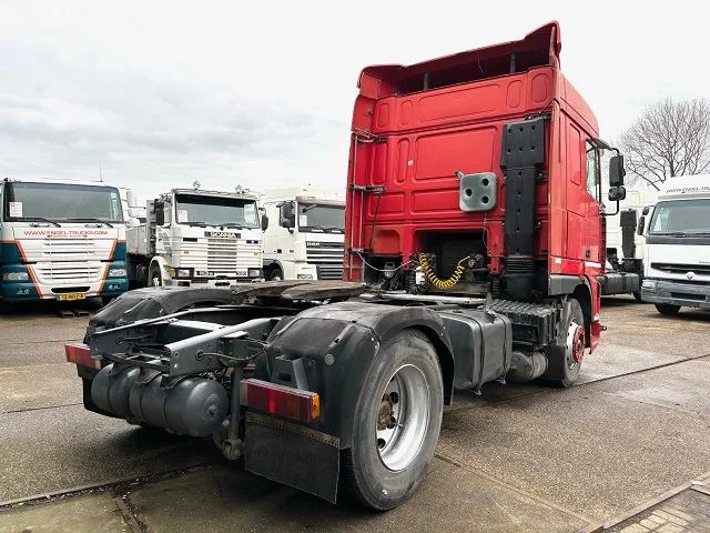 DAF 95.480 XF SPACECAB (EURO 3 / ZF16 MANUAL GEARBOX / 2x DIESELTANK / AIRCONDITIONING) - Tractor: foto 3 DAF 95.480 XF SPACECAB (EURO 3 / ZF16 MANUAL GEARBOX / 2x DIESELTANK / AIRCONDITIONING) - Tractor: foto 3