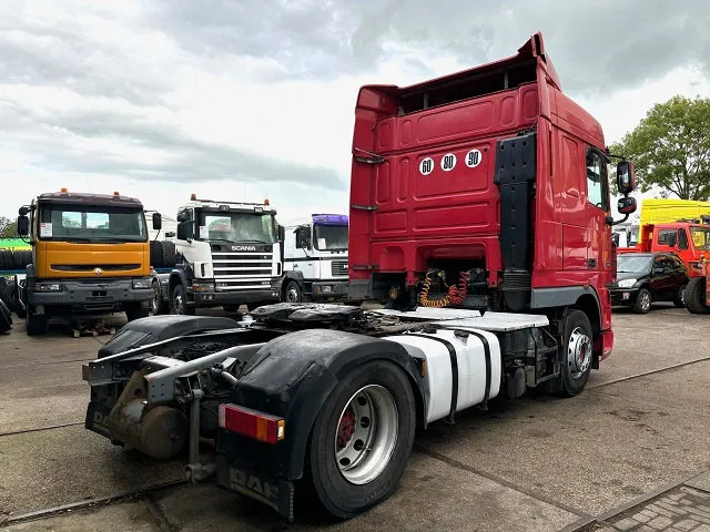 DAF XF 105.460 SPACECAB (ZF16 MANUAL GEARBOX / MX-BRAKE / 870+430 LITER TANK / AIRCONDITIONING / FRIDGE) - Tractor: foto 3 DAF XF 105.460 SPACECAB (ZF16 MANUAL GEARBOX / MX-BRAKE / 870+430 LITER TANK / AIRCONDITIONING / FRIDGE) - Tractor: foto 3