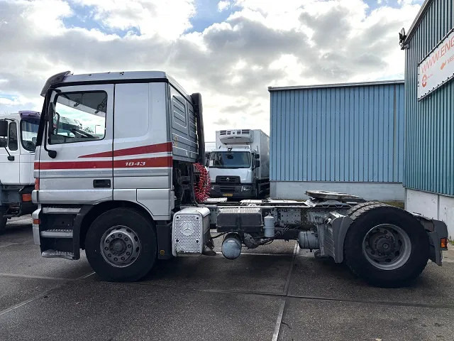 Mercedes-Benz Actros 1843 LS SLEEPERCAB (MP1) (ZF16 MANUAL GEARBOX / REDUCTION AXLES / AIRCONDITIONING / ETC.) - Tractor: foto 5 Mercedes-Benz Actros 1843 LS SLEEPERCAB (MP1) (ZF16 MANUAL GEARBOX / REDUCTION AXLES / AIRCONDITIONING / ETC.) - Tractor: foto 5