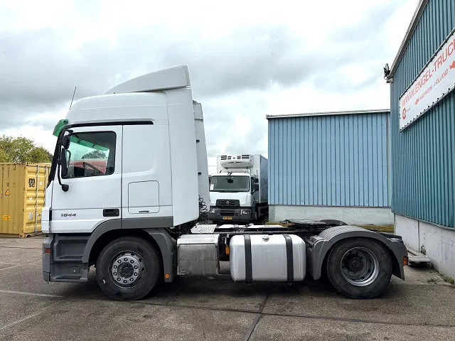Mercedes-Benz Actros 1844 LS (MP2) (TELLIGENT AUTOMATIC / AIRCONDITIONING / 2x DIESELTANK / EURO 5) - Tractor: foto 5 Mercedes-Benz Actros 1844 LS (MP2) (TELLIGENT AUTOMATIC / AIRCONDITIONING / 2x DIESELTANK / EURO 5) - Tractor: foto 5