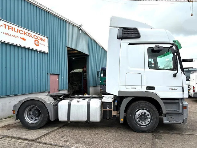 Mercedes-Benz Actros 1844 LS (MP2) (TELLIGENT AUTOMATIC / AIRCONDITIONING / 2x DIESELTANK / EURO 5) - Tractor: foto 4 Mercedes-Benz Actros 1844 LS (MP2) (TELLIGENT AUTOMATIC / AIRCONDITIONING / 2x DIESELTANK / EURO 5) - Tractor: foto 4
