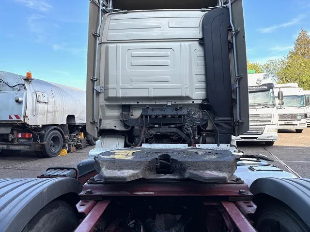 Leasing de Mercedes-Benz Actros 1846 LS (MP2) (EPS WITH CLUTCH (3 PEDALS) / RETARDER / AIRCONDITIONING / ETC) Mercedes-Benz Actros 1846 LS (MP2) (EPS WITH CLUTCH (3 PEDALS) / RETARDER / AIRCONDITIONING / ETC): foto 11