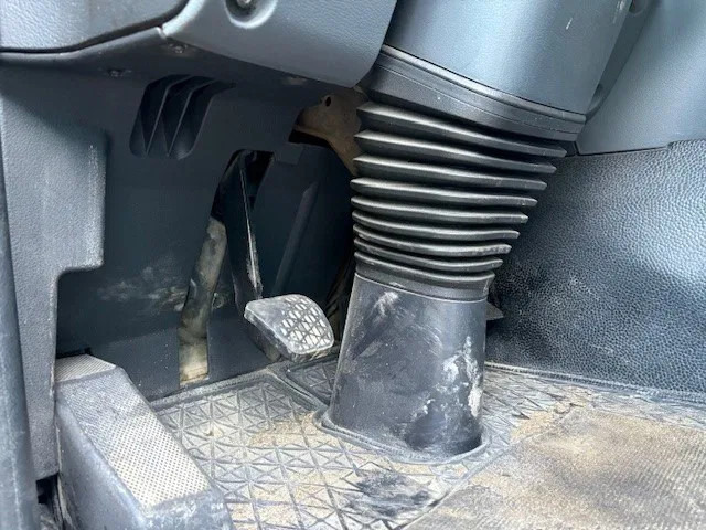 Leasing de Mercedes-Benz Actros 1846 LS (MP2) (EPS WITH CLUTCH (3 PEDALS) / RETARDER / AIRCONDITIONING / ETC) Mercedes-Benz Actros 1846 LS (MP2) (EPS WITH CLUTCH (3 PEDALS) / RETARDER / AIRCONDITIONING / ETC): foto 8