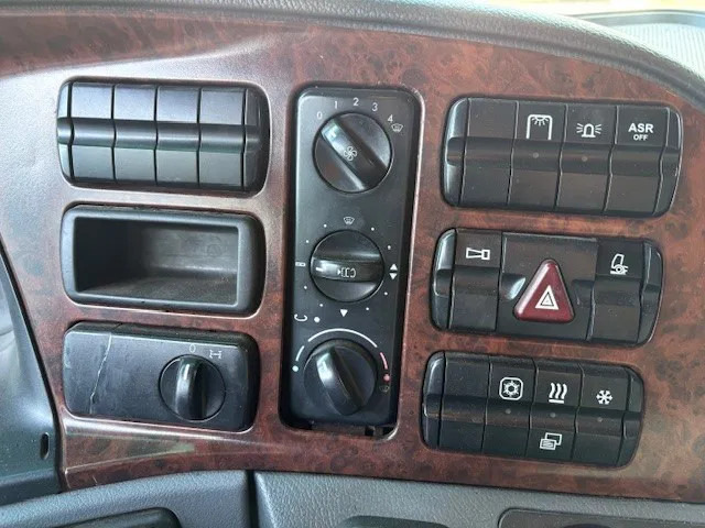 Leasing de Mercedes-Benz Actros 1846 LS (MP2) (EPS WITH CLUTCH (3 PEDALS) / RETARDER / AIRCONDITIONING / ETC) Mercedes-Benz Actros 1846 LS (MP2) (EPS WITH CLUTCH (3 PEDALS) / RETARDER / AIRCONDITIONING / ETC): foto 10