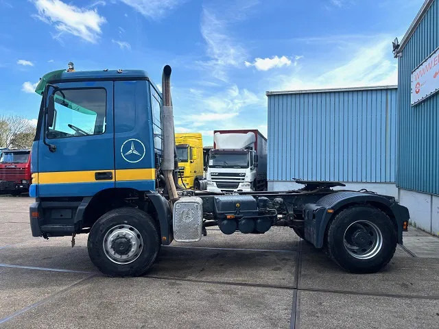 Mercedes-Benz Actros 2040 AS 4x4 FULL STEEL SUSPENSION (ZF16 MANUAL GEARBOX / FULL STEEL SUSPENSION / REDUCTION AXLES / AIRCONDITIONING) - Tractor: foto 5 Mercedes-Benz Actros 2040 AS 4x4 FULL STEEL SUSPENSION (ZF16 MANUAL GEARBOX / FULL STEEL SUSPENSION / REDUCTION AXLES / AIRCONDITIONING) - Tractor: foto 5
