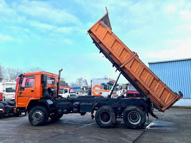 Volvo FL 12.380 6x6 FULL STEEL SUSPENSION MEILLER KIPPER (EURO 2 / MANUAL GEARBOX / REDUCTION AXLES / FULL STEEL SUSPENSION) - Camião basculante: foto 5 Volvo FL 12.380 6x6 FULL STEEL SUSPENSION MEILLER KIPPER (EURO 2 / MANUAL GEARBOX / REDUCTION AXLES / FULL STEEL SUSPENSION) - Camião basculante: foto 5