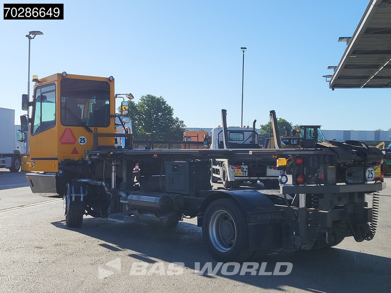Terberg BC182 4X2 Low hours! Big-Axle Full-Air Drumbrakes Euro 3 - Camião: foto 2 Terberg BC182 4X2 Low hours! Big-Axle Full-Air Drumbrakes Euro 3 - Camião: foto 2