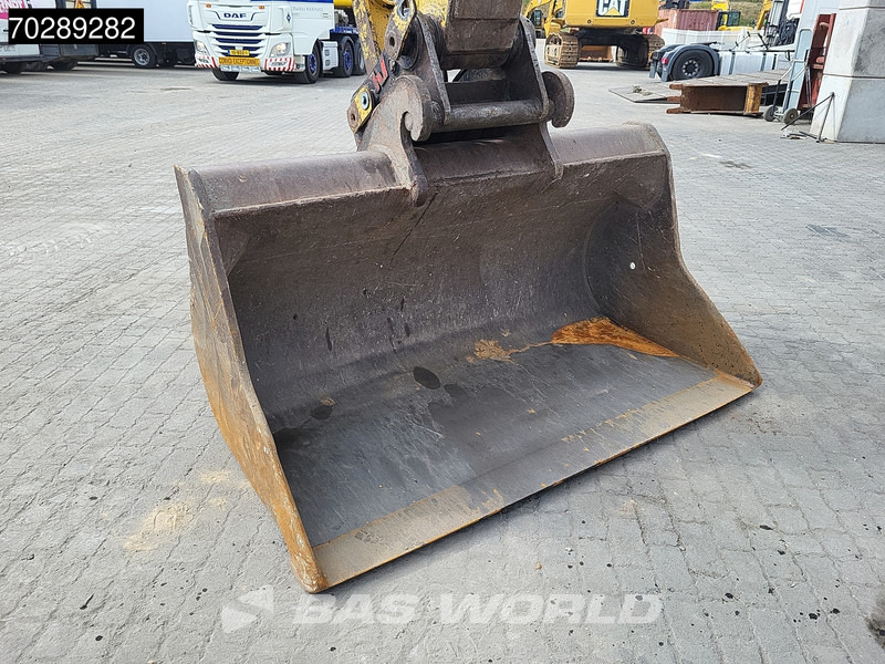 Escavadora de rastos Caterpillar 323 D L: foto 13