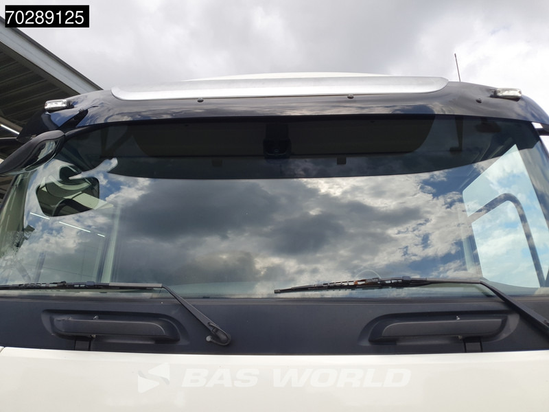 Camião furgão DAF CF 230 4X2 2000kg Ladebordwand Automatic 3 seats ACC Euro 6: foto 6