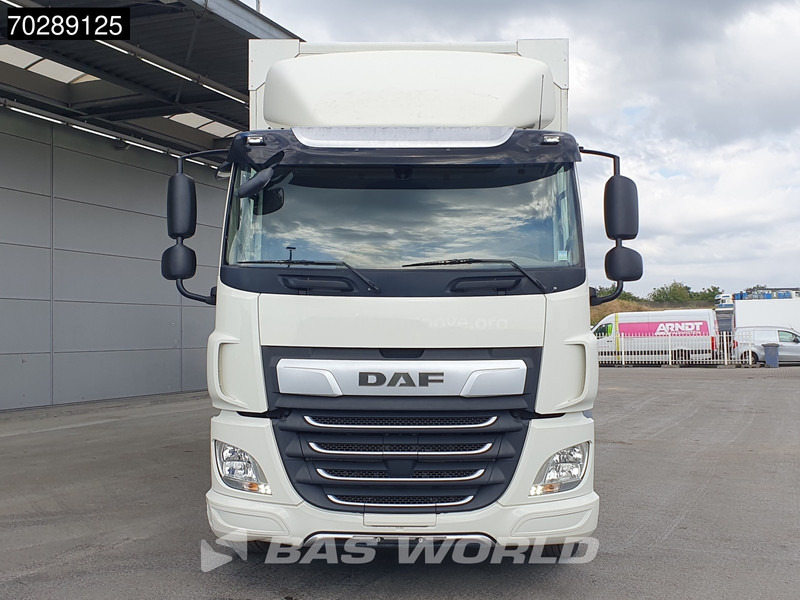 DAF CF 230 4X2 2000kg Ladebordwand Automatic 3 seats ACC Euro 6 - Camião furgão: foto 5 DAF CF 230 4X2 2000kg Ladebordwand Automatic 3 seats ACC Euro 6 - Camião furgão: foto 5