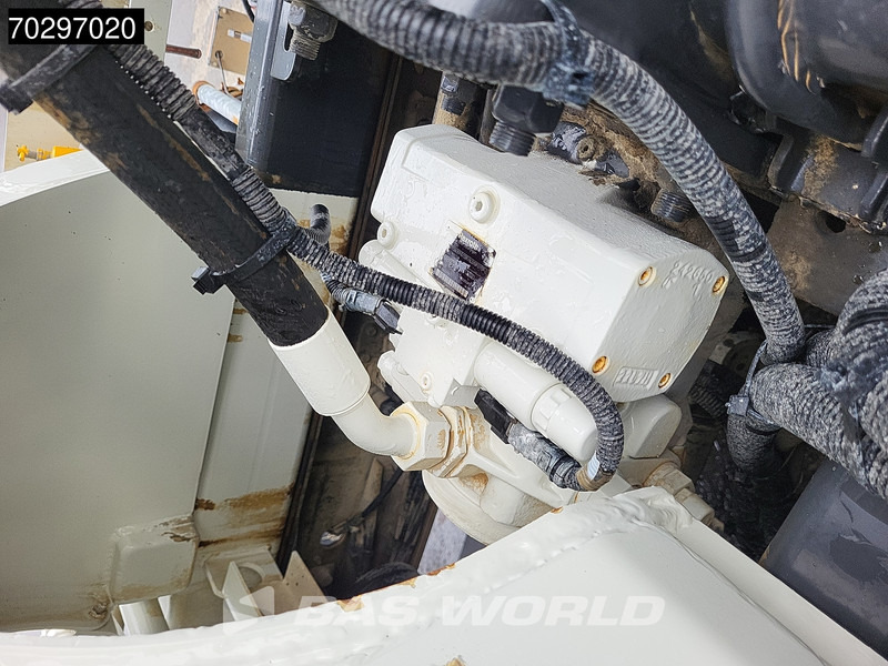 DAF CF 450 8X4 9m3 Putzmeister Mixer Automatic Steelsuspension Euro 6 - Camião betoneira: foto 5 DAF CF 450 8X4 9m3 Putzmeister Mixer Automatic Steelsuspension Euro 6 - Camião betoneira: foto 5