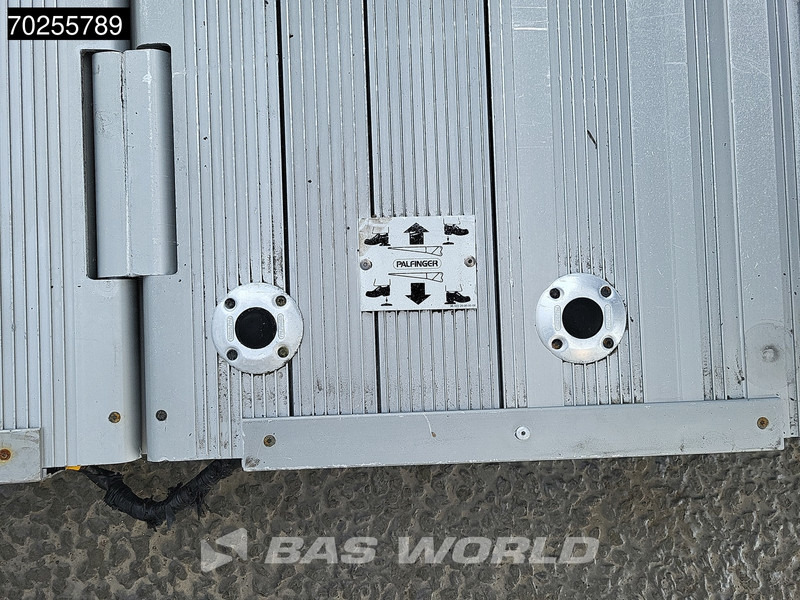 Camião frigorífico DAF LF 260 4X2 12t Carrier Supra 1150mt Bi-temp Ladebordwand ACC Euro 6: foto 9 Camião frigorífico DAF LF 260 4X2 12t Carrier Supra 1150mt Bi-temp Ladebordwand ACC Euro 6: foto 9