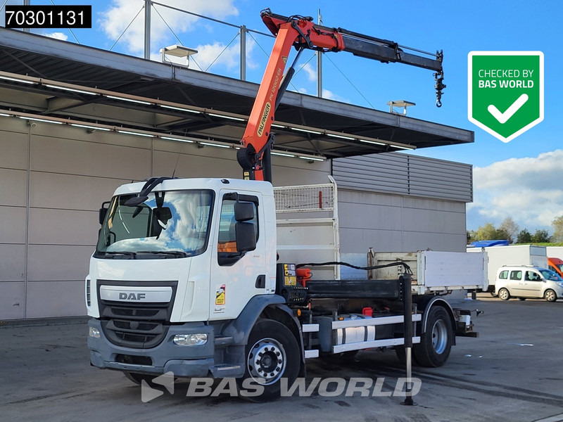 DAF LF 310 4X2 Palfinger PK12002 EH Kran Crane 7m3 tipper Automatic Euro 6 - Camião basculante, Camião grua: foto 1 DAF LF 310 4X2 Palfinger PK12002 EH Kran Crane 7m3 tipper Automatic Euro 6 - Camião basculante, Camião grua: foto 1
