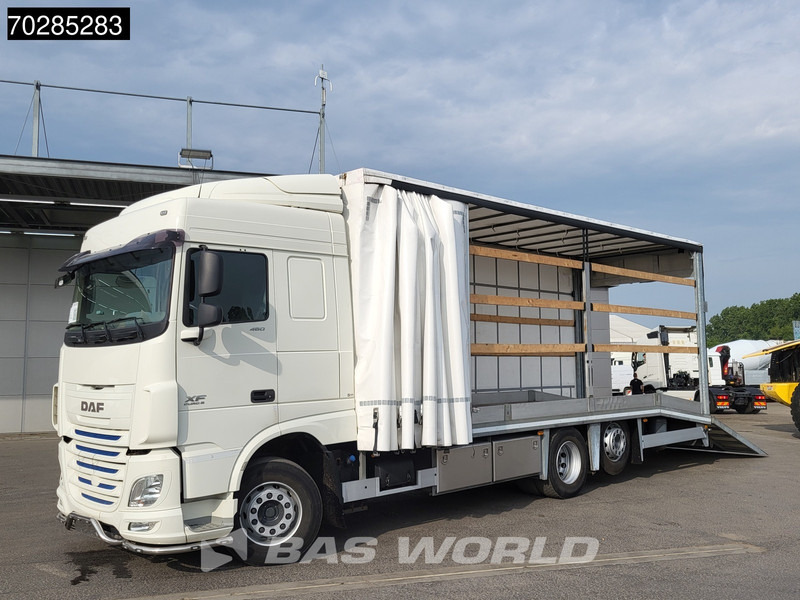 DAF XF 460 6X2 Machine Transporter hydraulic ramp Retarder Lift+Lenkasche Euro 6 - Camião transporte de veículos: foto 1 DAF XF 460 6X2 Machine Transporter hydraulic ramp Retarder Lift+Lenkasche Euro 6 - Camião transporte de veículos: foto 1