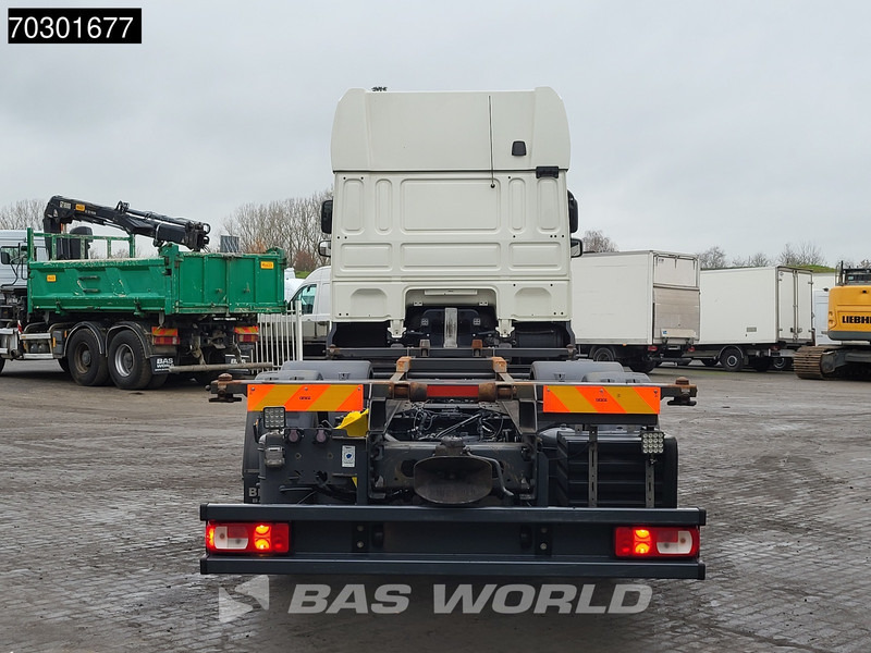 DAF XF 480 6X2 FAN Lift + Steering Axle Retarder Full Air - Camião transportador de contêineres/ Caixa móvel: foto 3 DAF XF 480 6X2 FAN Lift + Steering Axle Retarder Full Air - Camião transportador de contêineres/ Caixa móvel: foto 3