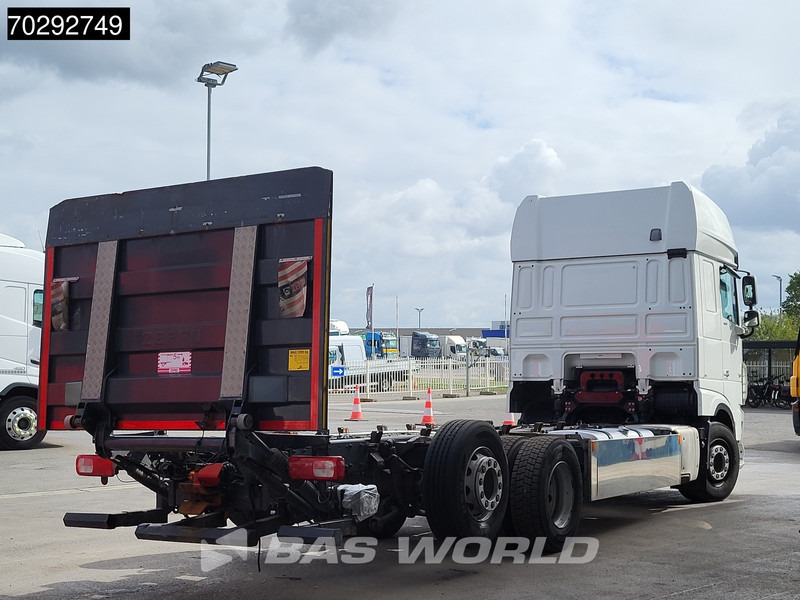 DAF XF 530 XF 6X2 2000kg Ladebordwand Lift+Steering-Axle Navi ACC Euro 6 - Camião chassi: foto 5 DAF XF 530 XF 6X2 2000kg Ladebordwand Lift+Steering-Axle Navi ACC Euro 6 - Camião chassi: foto 5