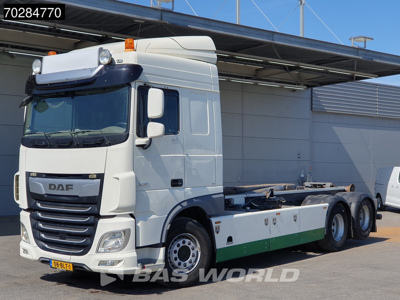 DAF XF 530 XF 6X2 NL-Truck VDL Hooklift Standklima Automatic ACC Euro 6 - Camião polibenne: foto 3 DAF XF 530 XF 6X2 NL-Truck VDL Hooklift Standklima Automatic ACC Euro 6 - Camião polibenne: foto 3