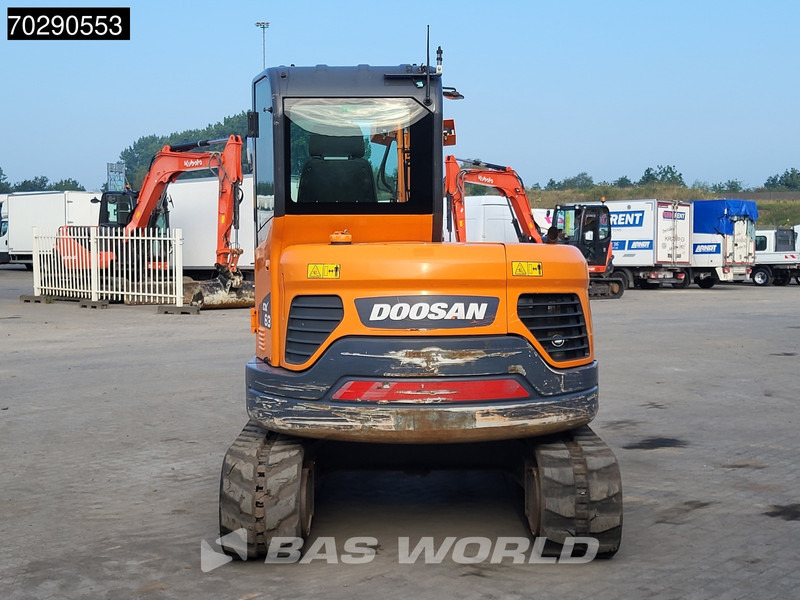 Mini escavadeira Doosan DX63-3: foto 6