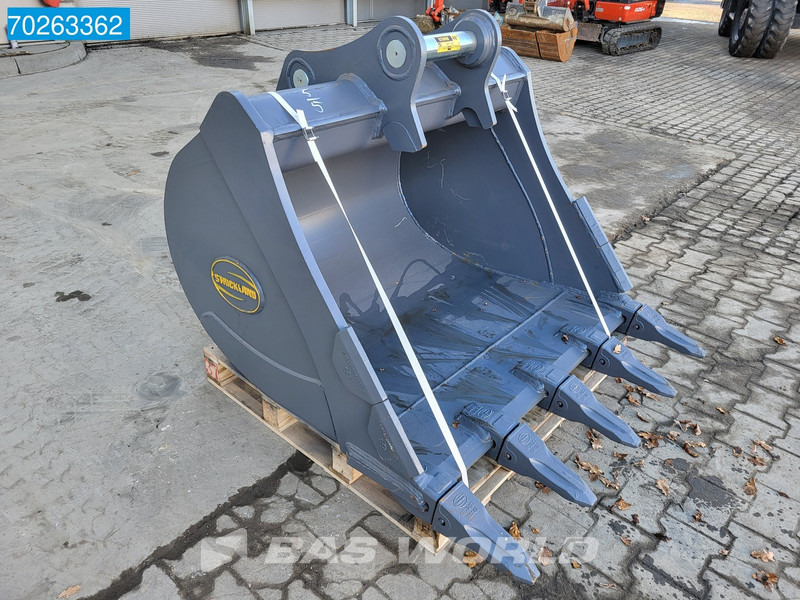 Strickland 13T - Equipamento: foto 2 Strickland 13T - Equipamento: foto 2
