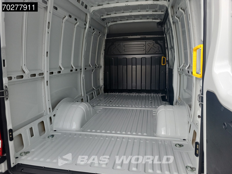 Iveco Daily 35C21 3.0L 210PK Automaat L2H2 Dubbellucht 3.5t Trekhaak LED ACC Navi Airco Camera Parkeersensoren Euro6 L2H2 12m3 A/C Towbar - Furgão: foto 5 Iveco Daily 35C21 3.0L 210PK Automaat L2H2 Dubbellucht 3.5t Trekhaak LED ACC Navi Airco Camera Parkeersensoren Euro6 L2H2 12m3 A/C Towbar - Furgão: foto 5