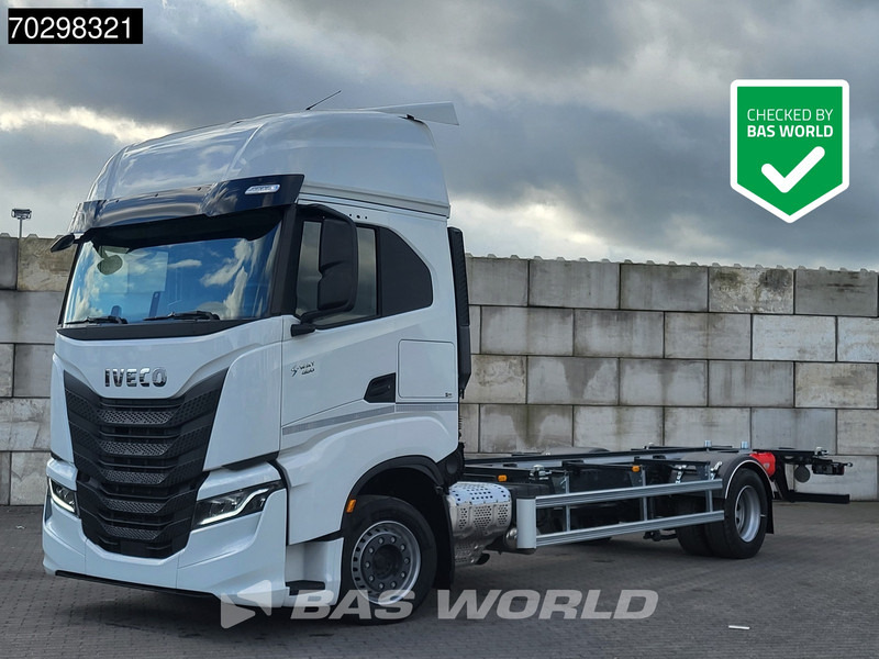 Iveco S-Way 460 4X2 NEW! BDF Navi ACC LED Automatic Euro 6 - Camião transportador de contêineres/ Caixa móvel: foto 1 Iveco S-Way 460 4X2 NEW! BDF Navi ACC LED Automatic Euro 6 - Camião transportador de contêineres/ Caixa móvel: foto 1