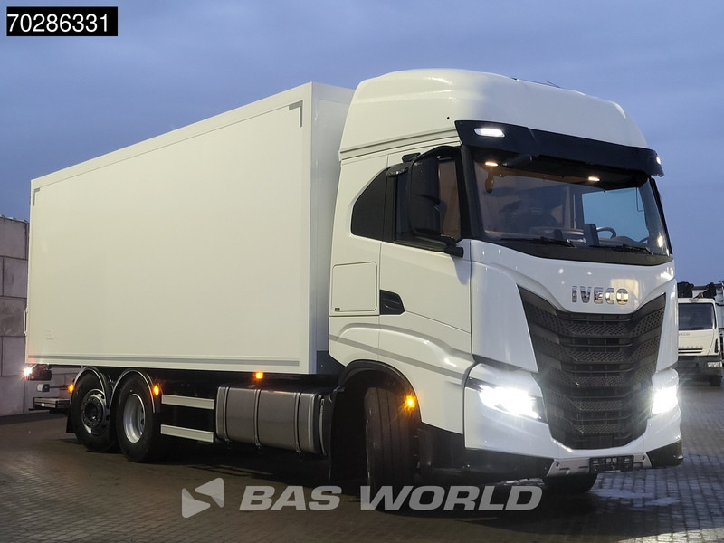 Iveco S-Way 490 6X2 2000kg Ladebordwand Lift/Steering Axle Automatic Navi ACC Euro 6 - Camião furgão: foto 3 Iveco S-Way 490 6X2 2000kg Ladebordwand Lift/Steering Axle Automatic Navi ACC Euro 6 - Camião furgão: foto 3