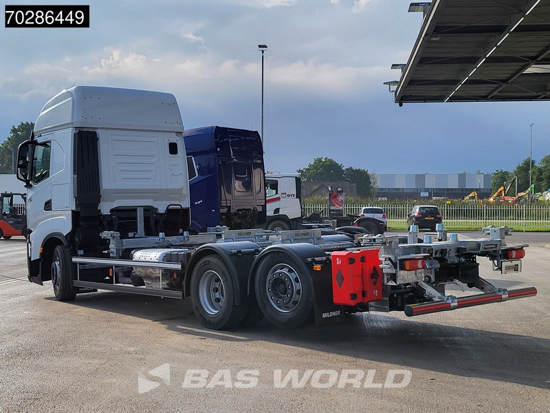Iveco S-Way 500 6X2 NEW BDF! Lift+Steering Axle ACC Standklima Euro 6 - Camião transportador de contêineres/ Caixa móvel: foto 2 Iveco S-Way 500 6X2 NEW BDF! Lift+Steering Axle ACC Standklima Euro 6 - Camião transportador de contêineres/ Caixa móvel: foto 2