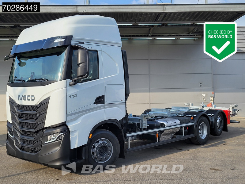 Iveco S-Way 500 6X2 NEW BDF! Lift+Steering Axle ACC Standklima Euro 6 - Camião transportador de contêineres/ Caixa móvel: foto 1 Iveco S-Way 500 6X2 NEW BDF! Lift+Steering Axle ACC Standklima Euro 6 - Camião transportador de contêineres/ Caixa móvel: foto 1