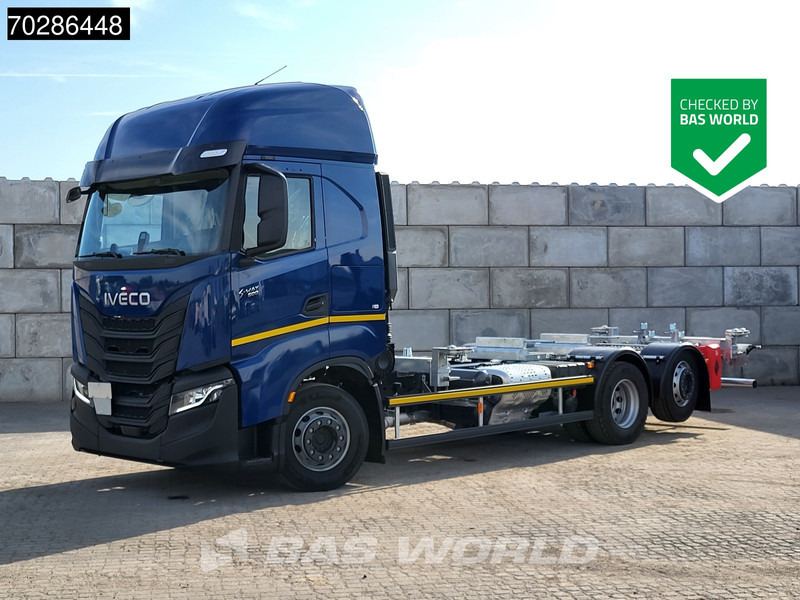 Iveco S-Way 500 6X2 NEW! BDF Lift+steering Axle Automatic Standklima Navi ACC Euro 6 - Camião transportador de contêineres/ Caixa móvel: foto 1 Iveco S-Way 500 6X2 NEW! BDF Lift+steering Axle Automatic Standklima Navi ACC Euro 6 - Camião transportador de contêineres/ Caixa móvel: foto 1