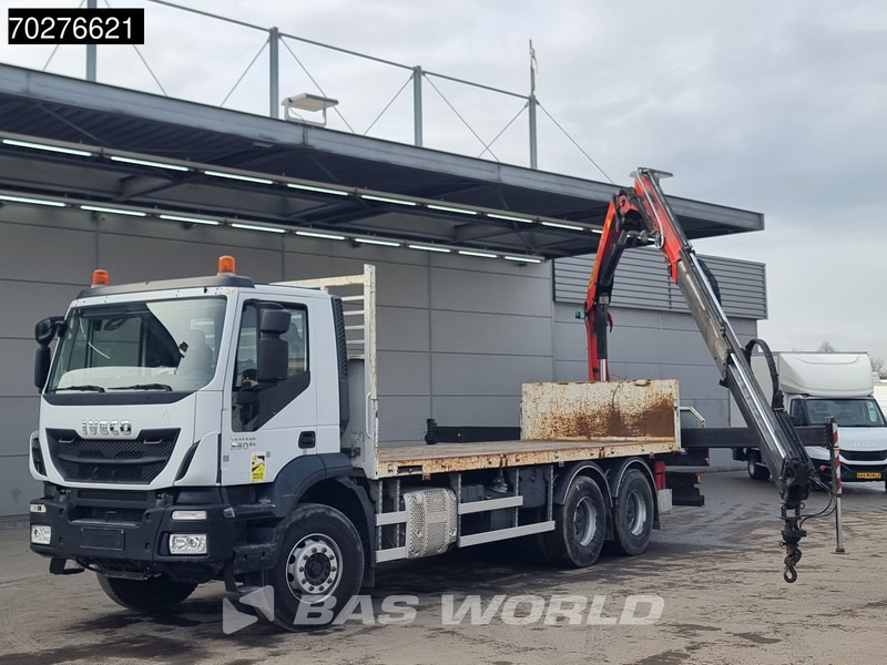 Iveco Trakker 360 6X4 Palfinger PK17.001 SLD Remote Steelsuspension Big-Axle - Camião de caixa aberta/ Plataforma, Camião grua: foto 5 Iveco Trakker 360 6X4 Palfinger PK17.001 SLD Remote Steelsuspension Big-Axle - Camião de caixa aberta/ Plataforma, Camião grua: foto 5